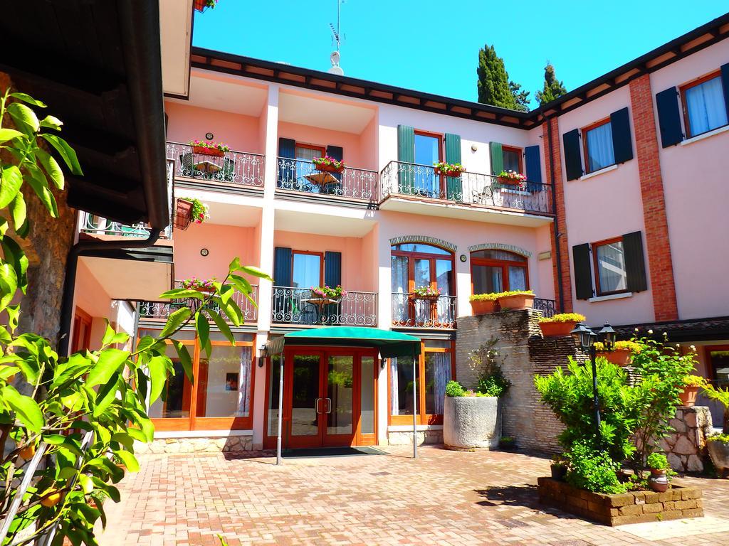 Hotel Meridiana Sirmione Eksteriør bilde